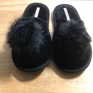 Womens slippers